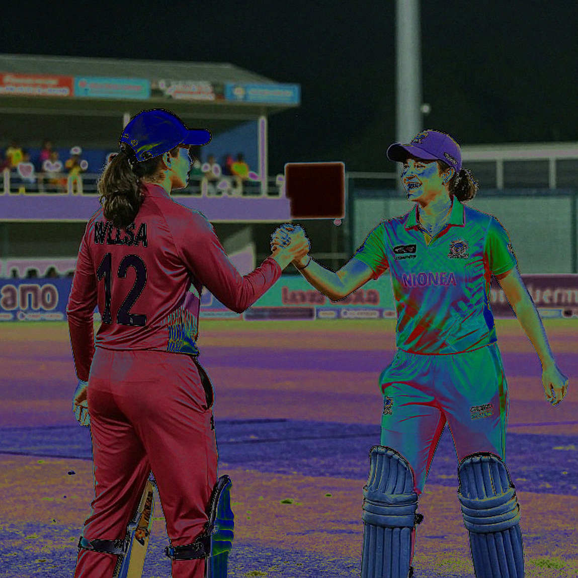 होबार्ट का WBBL|12 ओपनर: स्पिनर की जगह बल्लेबाज़, और 13 खिलाड़ियों का पतला बफ़र होबार्ट का WBBL|12 ओपनर: स्पिनर की जगह बल्लेबाज़, और 13 खिलाड़ियों का पतला बफ़र